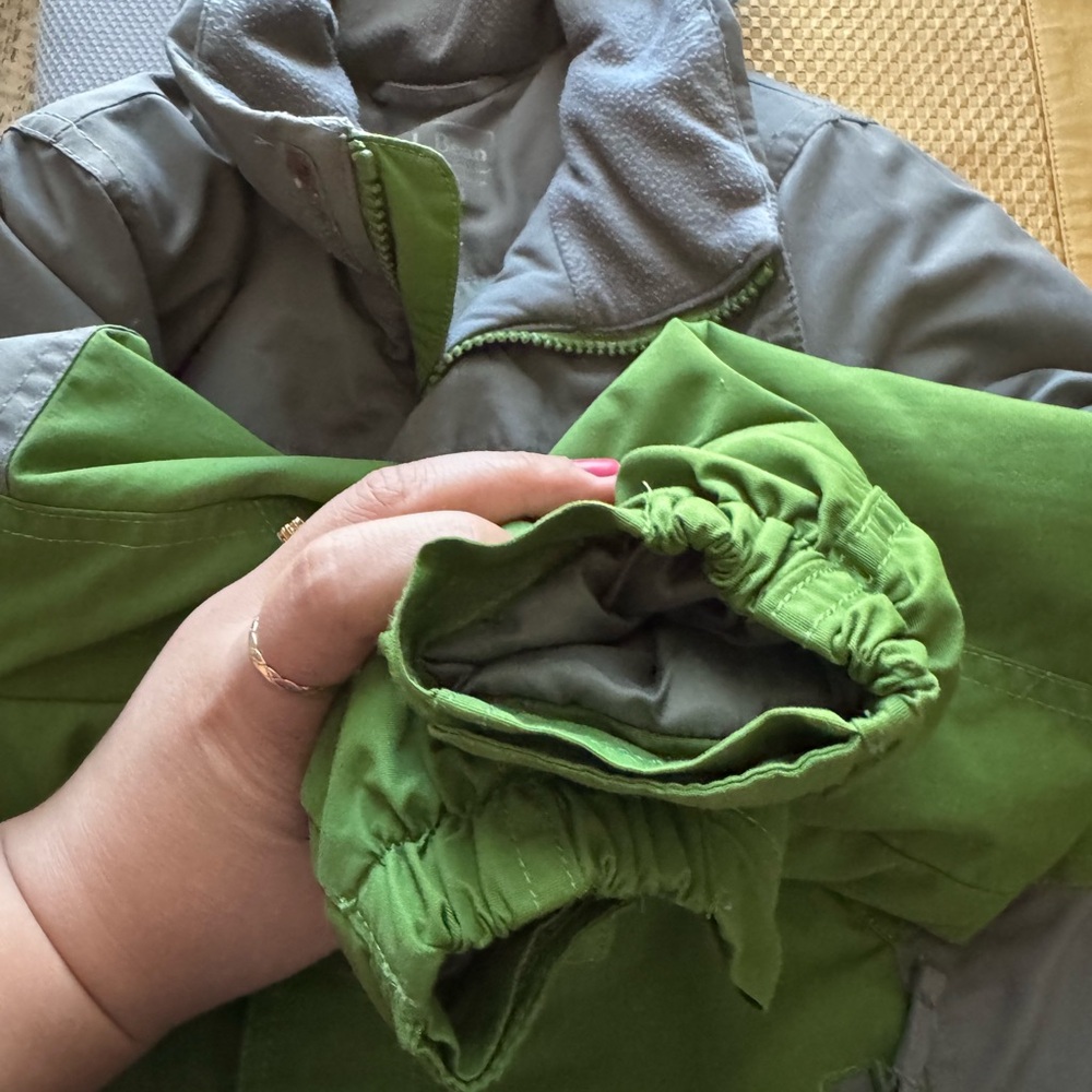 L.L. Bean Kids Green and Gray Puffer Jacket - Picture 10 of 11